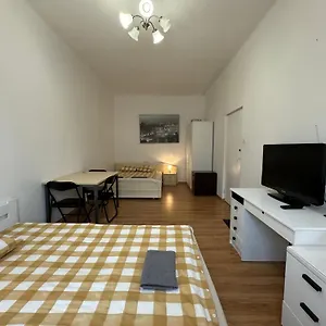 https://apt-ivory-house.warsawhotelspoland.com
